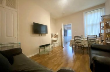 Warwick Street, Shieldfield, Newcastle - Image 2